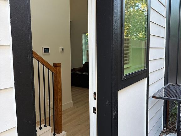 4th image of 7909 Lynette St Unit B