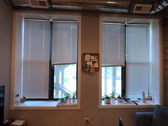 5th image of 1355 N Milwaukee Ave #203