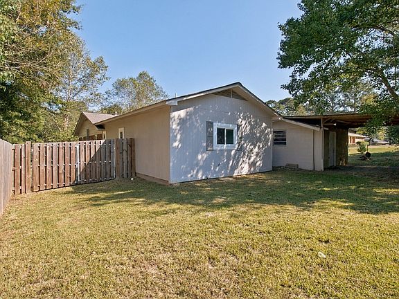 5th image of 101 Raspberry Dr
