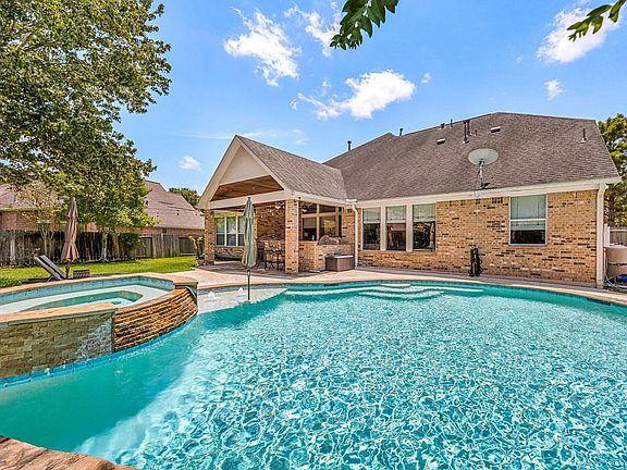 5th image of 25610 Wildbrook Crossing Ln