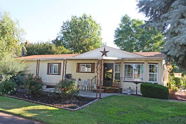 1st image of 837 SE Mockingbird Dr