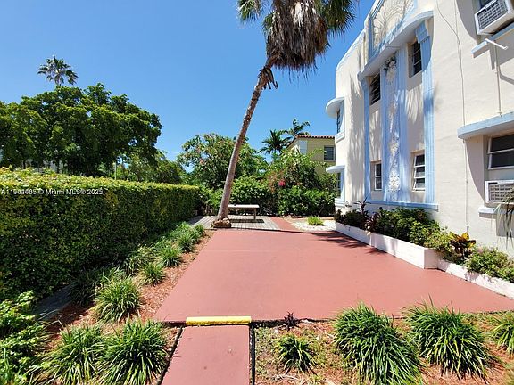 3rd image of 850 Jefferson Ave #85012A
