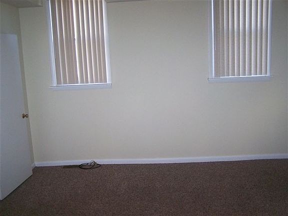 5th image of 1100 Park Ave