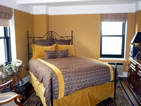 300 West 23rd Street image 1 of 9