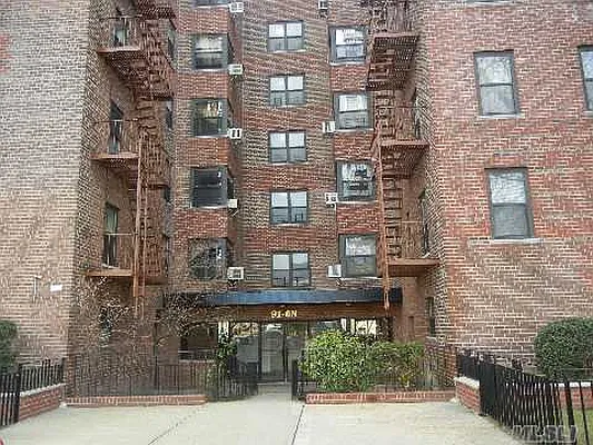 Sold by Douglas Elliman | media 20