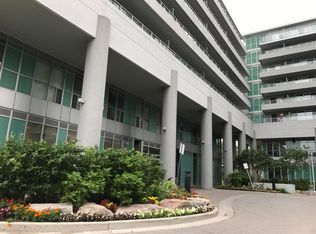 8960 Jane St #32, Vaughan, ON L4K2M9