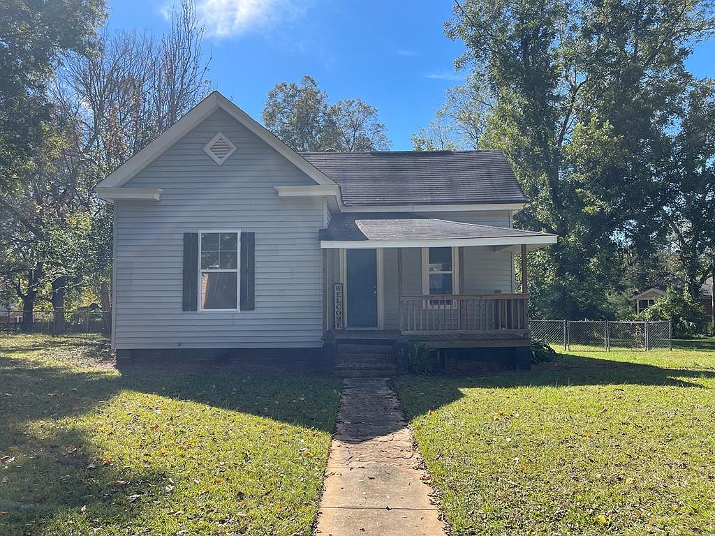 211 Circle St, Edgefield, SC 29824 | Zillow