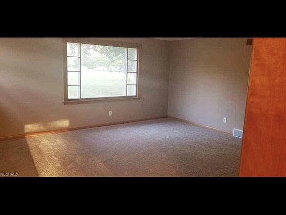5th image of 4515 Nutwood Ave