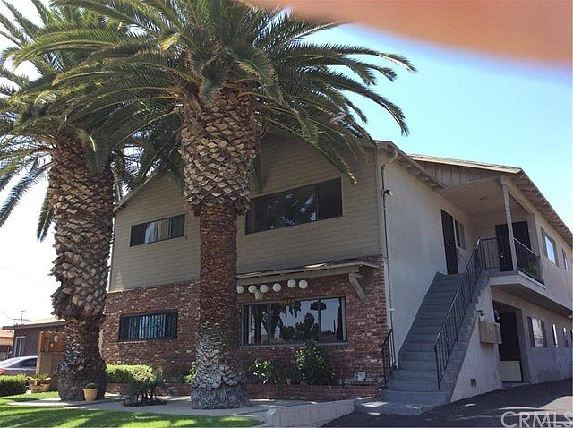 2nd image of 1547 Torrance Blvd