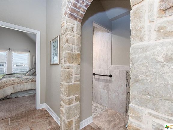4th image of 6916 Sun Valley Dr