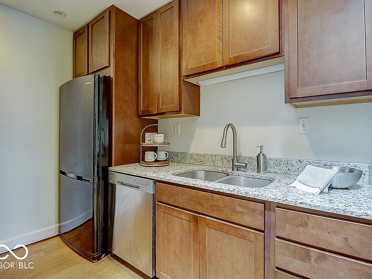 714 Buchanan St #18 — Photo 14