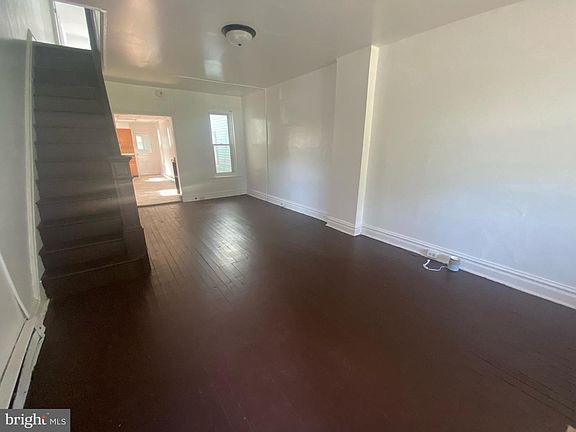 Living Room & Stairs 1_08252021