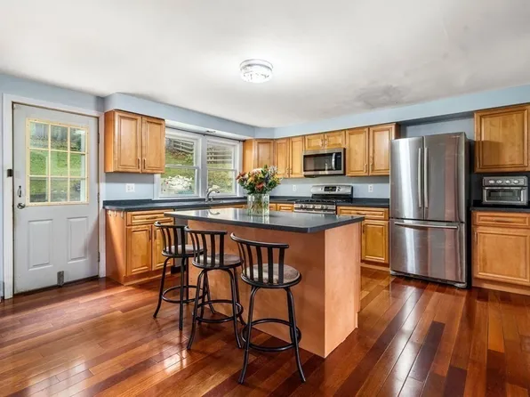 7 Bellvista Rd, Worcester, MA 01602