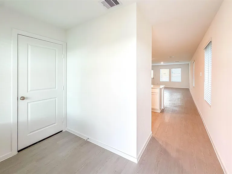 3016 Angelic Rose Ln — Photo 4