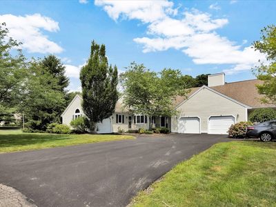 9 Chippers Ln #9, Mashpee, MA, 02649