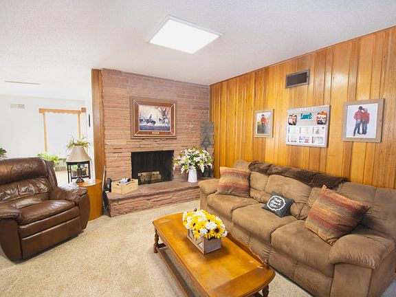 5th image of 2513 Gidding St