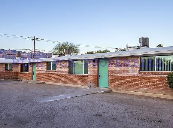 2nd image of 3512 E Blacklidge Dr