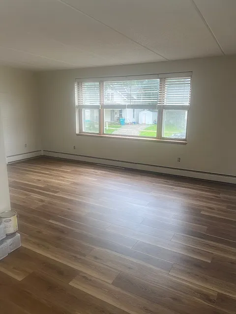 2 bed, 900 sqft, $875 — Photo 4