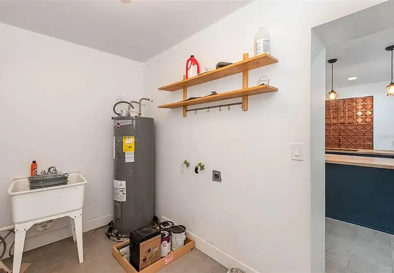 2821 Drake Dr — Photo 13
