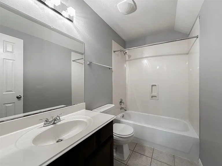 6810 Summer Bridge Ln — Photo 33