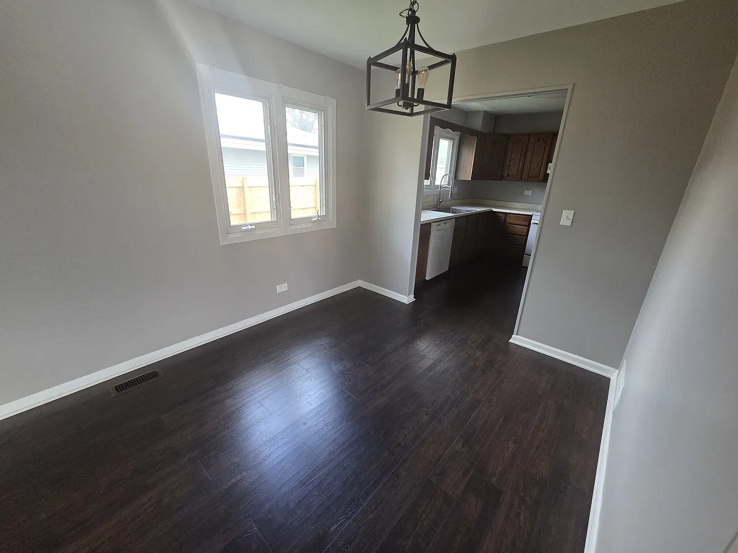 3 bed, 2.5 bath, 1200 sqft, $2,850 — Photo 3