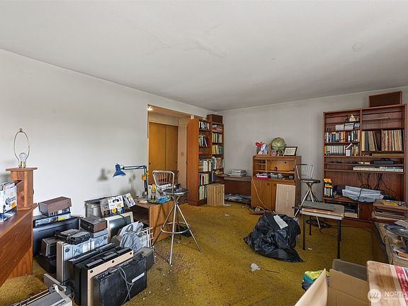 3rd image of 1212 146th Avenue SE