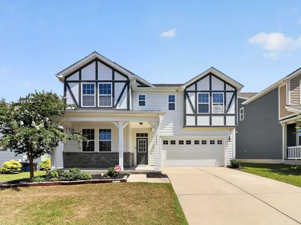 17401 Carolina Hickory Dr, Huntersville, NC 28078