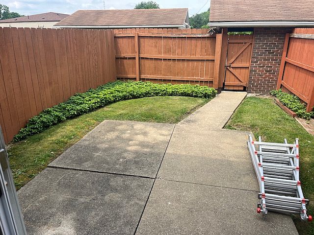 2nd image of 8585 Pleasantwood Ave NW