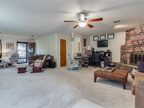2nd image of 2306 SE 16th St