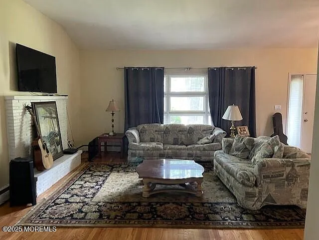 3 bed, 2.5 bath, 1700 sqft, $2,500 — Photo 3