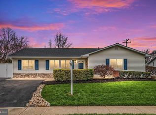 913 Winterhaven Dr, Gambrills, MD 21054
