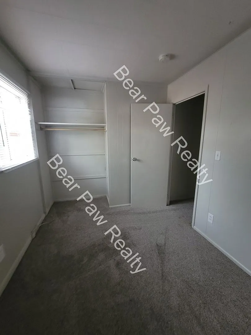 1225 Arp Ave — Photo 4