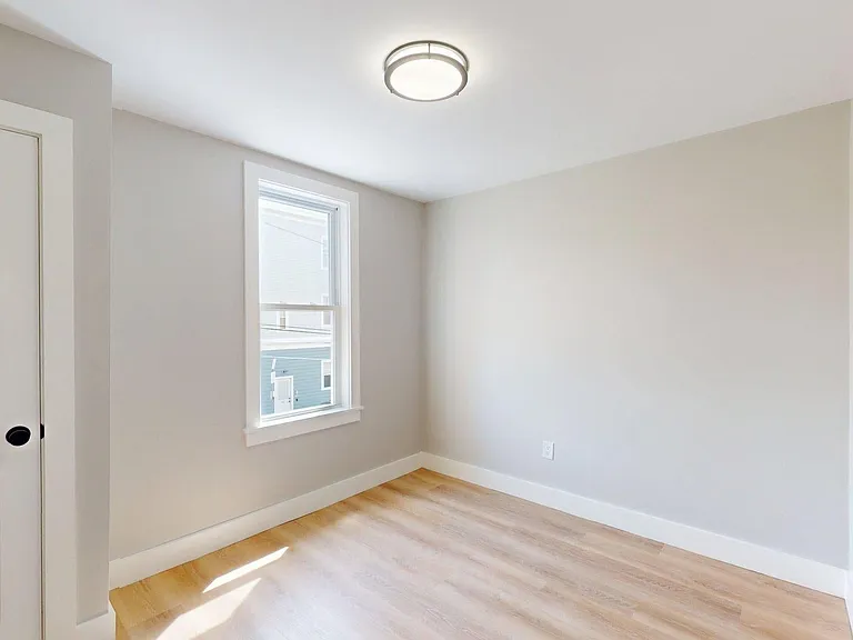 8 Curtis St #2 — Photo 12