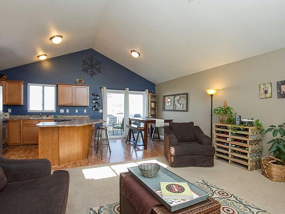 3rd image of 3504 Poplar Dr SW