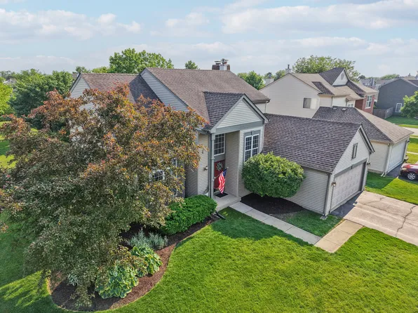 1995 Ridgemore Dr, Bartlett, IL 60103