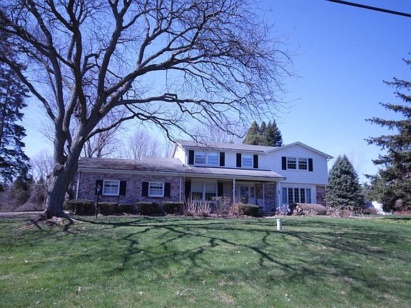 2nd image of 41 White Hills Ave NE