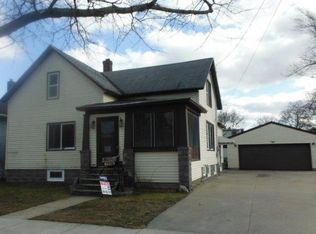 1906 Prairie St, Essexville, MI
