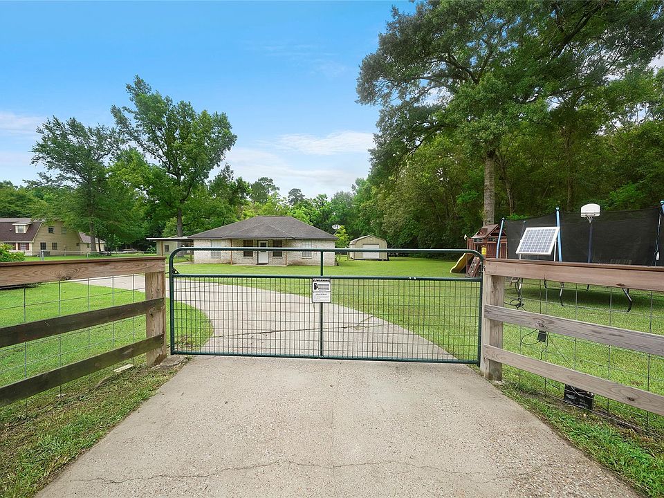 1st image of 34 Woodbranch Dr