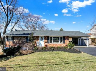 1502 Spring Garden Dr, Middletown, PA 17057