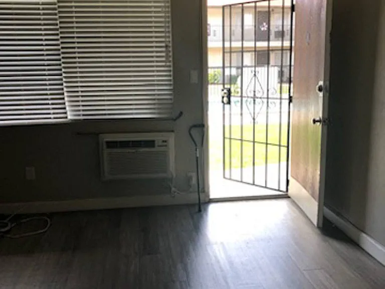 11330 La Mirada Blvd. — Photo 28