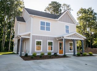 Northern Village Ct UNIT 19, Auburn, AL 36830