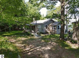 5492 Lakeshore Rd, Manistee, MI 49660
