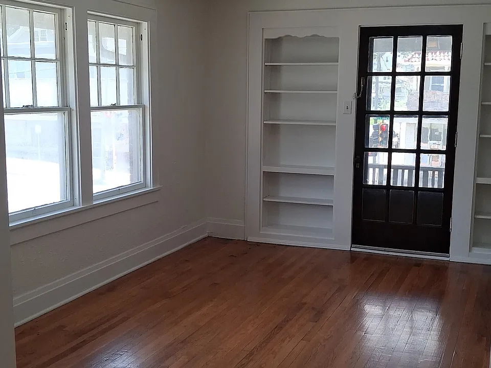 2511-2517 Mitchell Ave #B