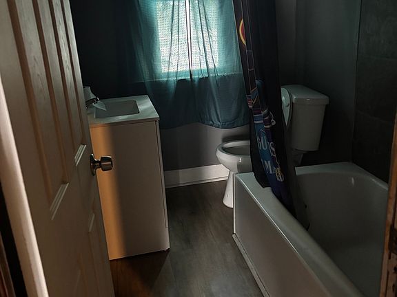 3rd image of 12704 Brackland Ave #2