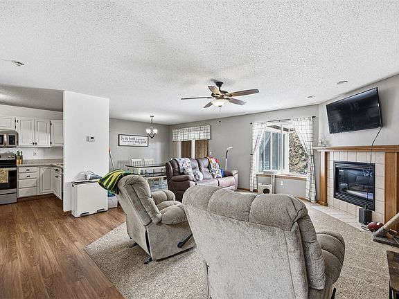 4th image of 2615 Pheasant Ridge Ct