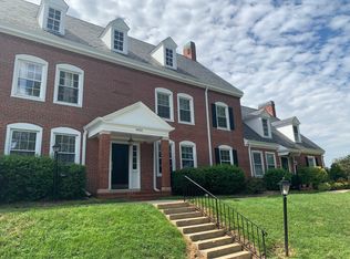 4682 34th St S APT A2, Arlington, VA 22206
