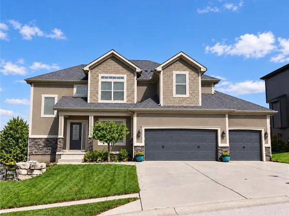 1212 High Ridge Ct, Raymore, MO 64083