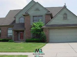 39555 Squire Rd, Novi, MI 48375