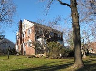 161 Chadwick Rd, Teaneck, NJ 07666