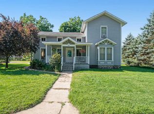 317 W Plain St, Eaton Rapids, MI